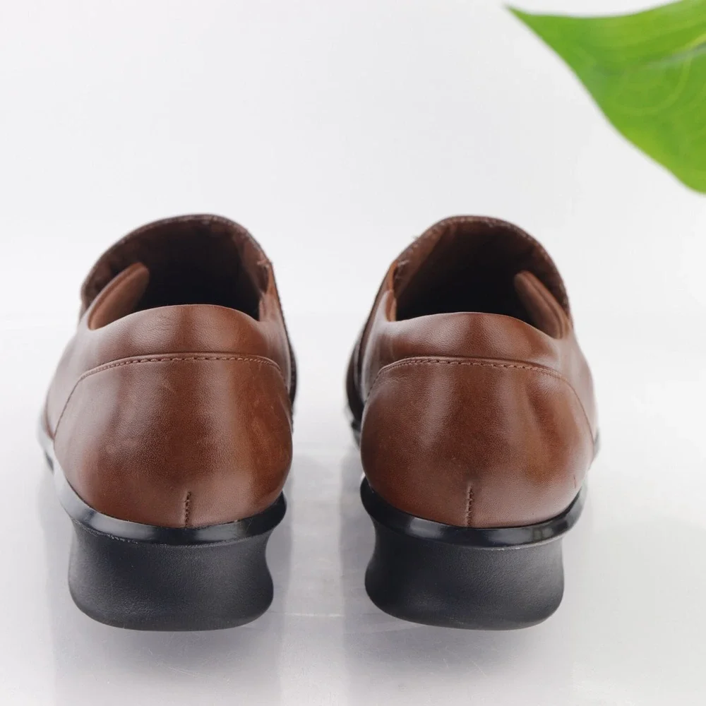 Clarks Womens Hope Shine Loafers Size 8 Brown Leather Flat Slip On Comfort Shoes